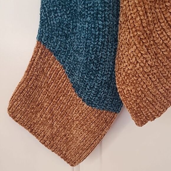 Urban Outfitters Pink Blue Brown Color blocked Cropped Sweater Size L - Picture 4 of 9